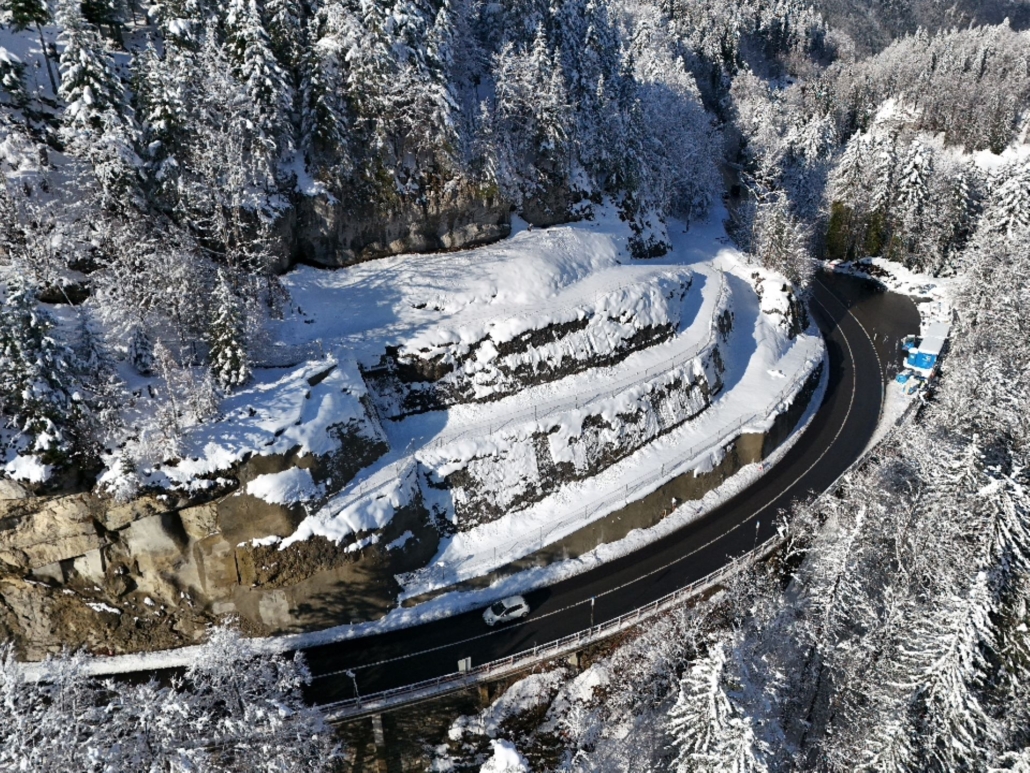 Die Felswand nach Abschluss der Arbeiten.